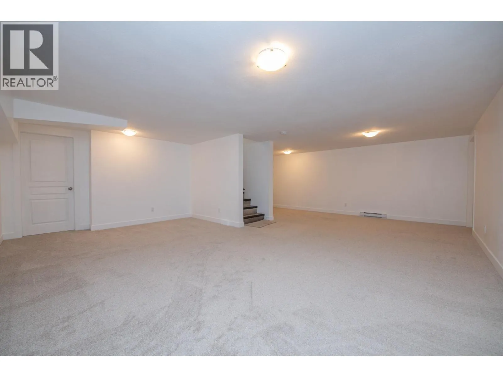 272 Lumby Mabel Lake Road