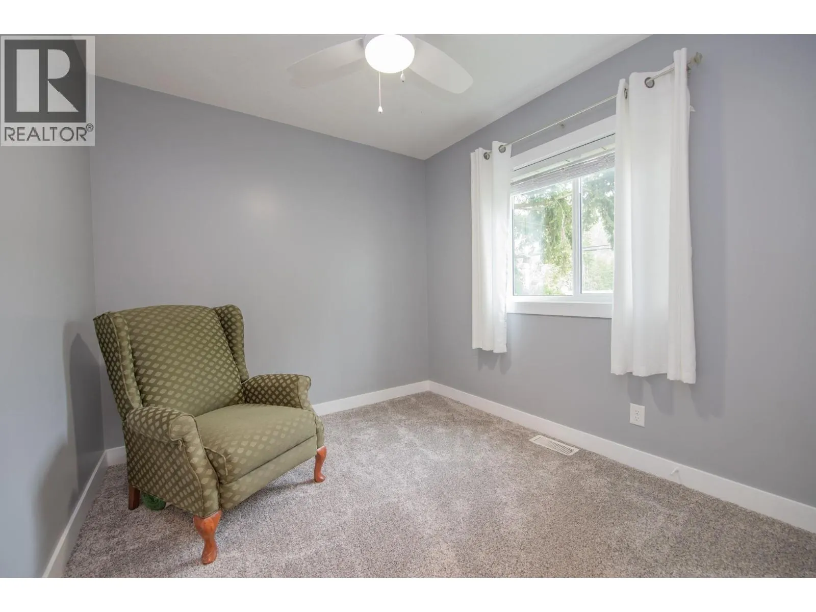 272 Lumby Mabel Lake Road