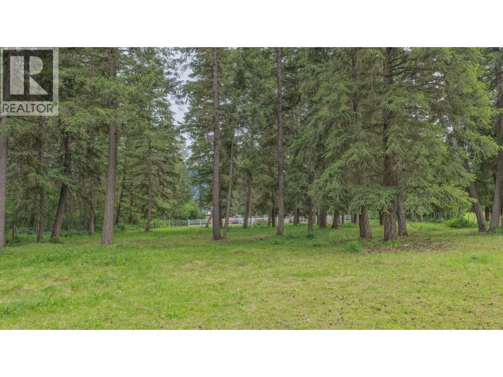 272 Lumby Mabel Lake Road