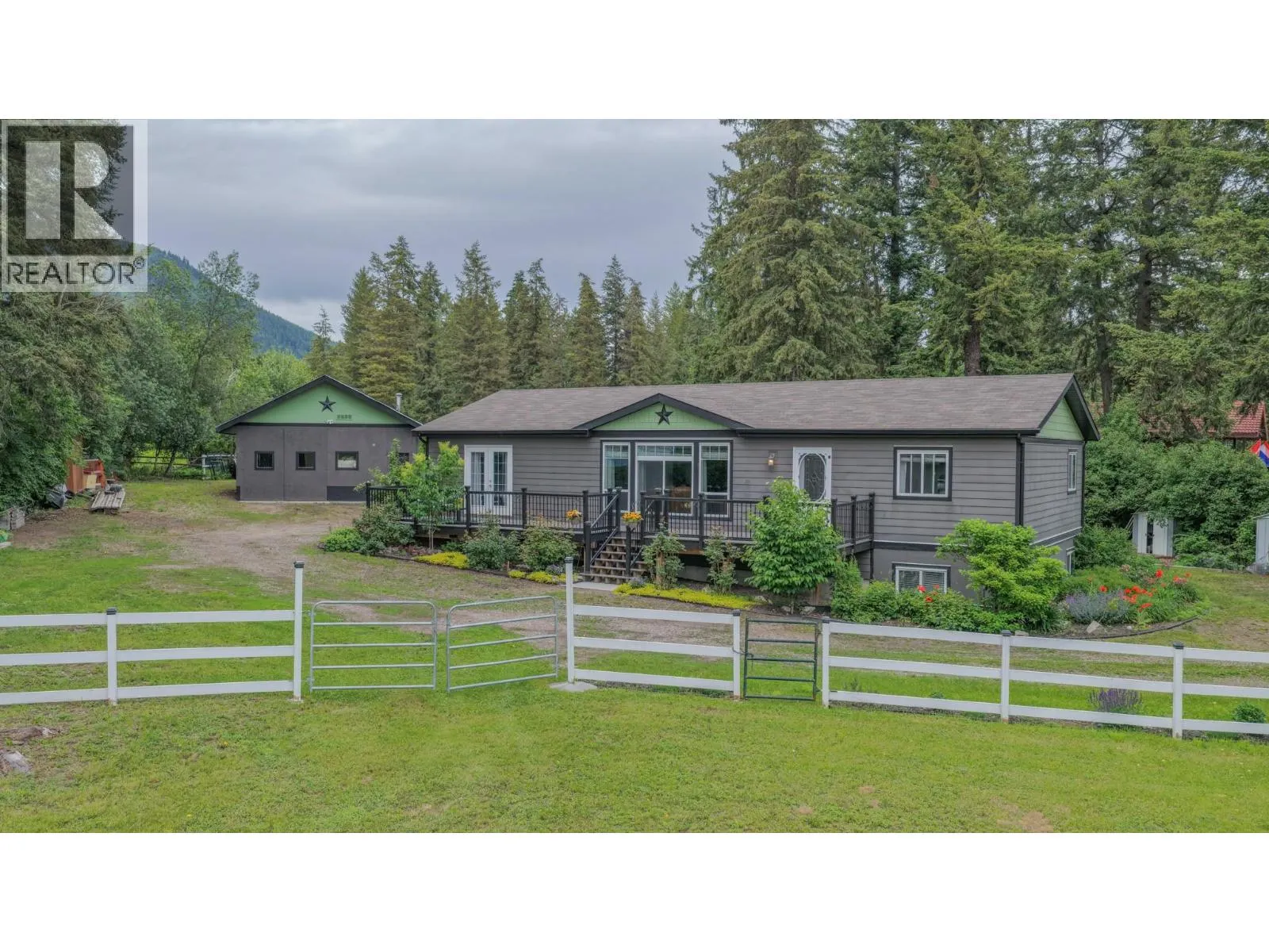 272 Lumby Mabel Lake Road