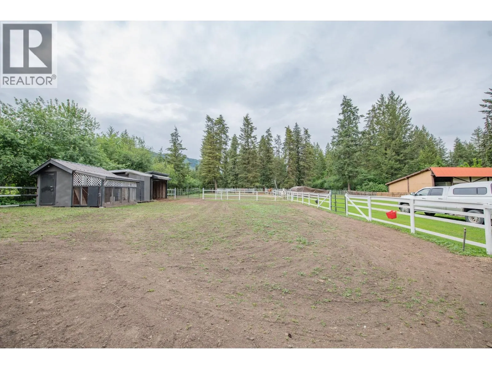 272 Lumby Mabel Lake Road
