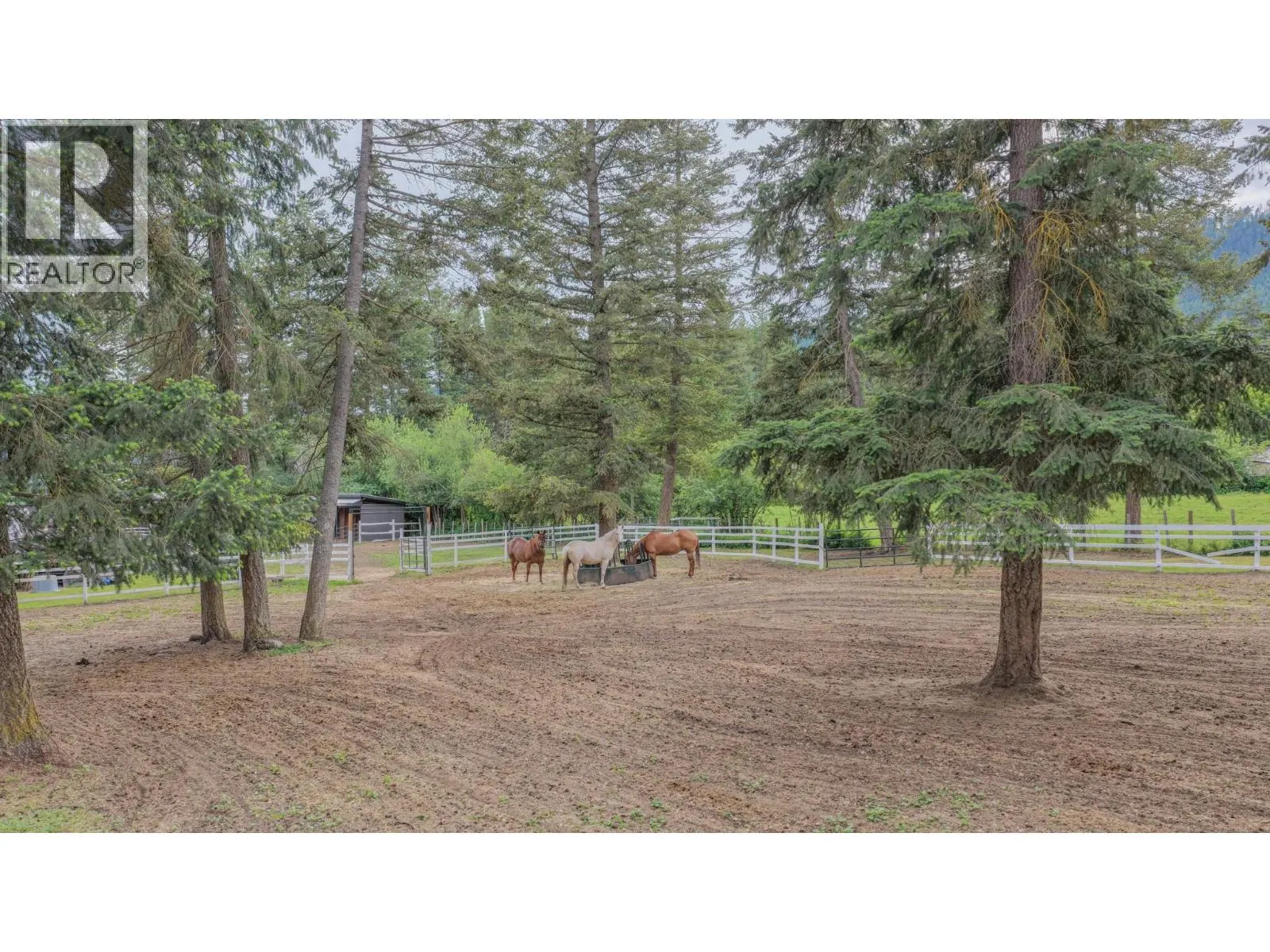 272 Lumby Mabel Lake Road