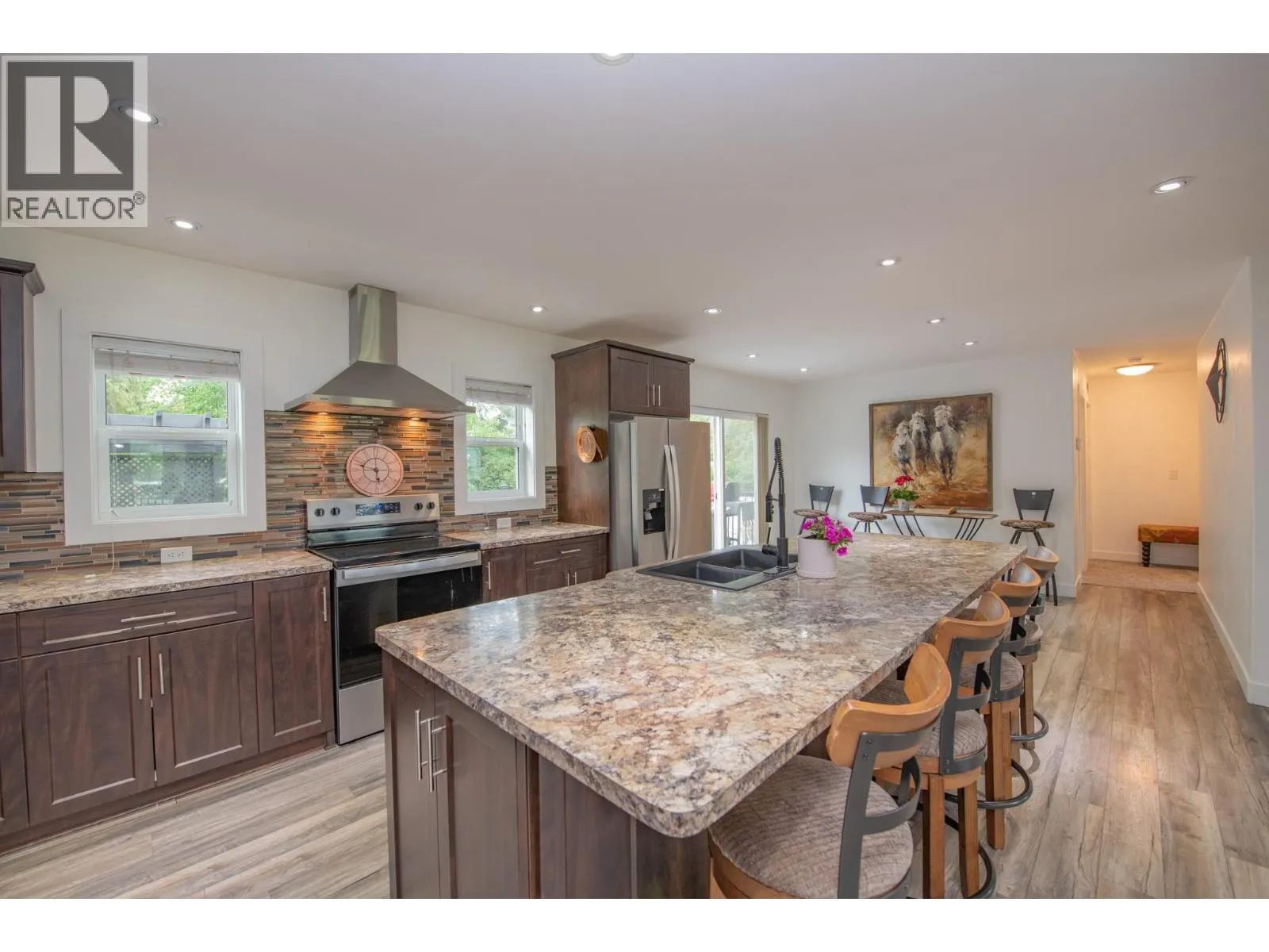 272 Lumby Mabel Lake Road