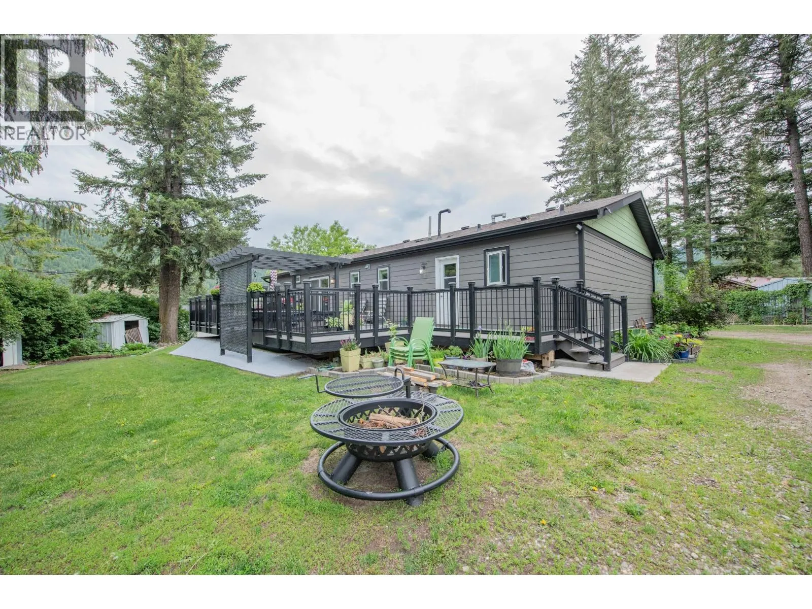 272 Lumby Mabel Lake Road