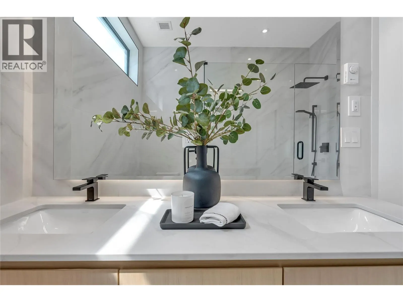 602 Lakeshore Drive Unit# 202
