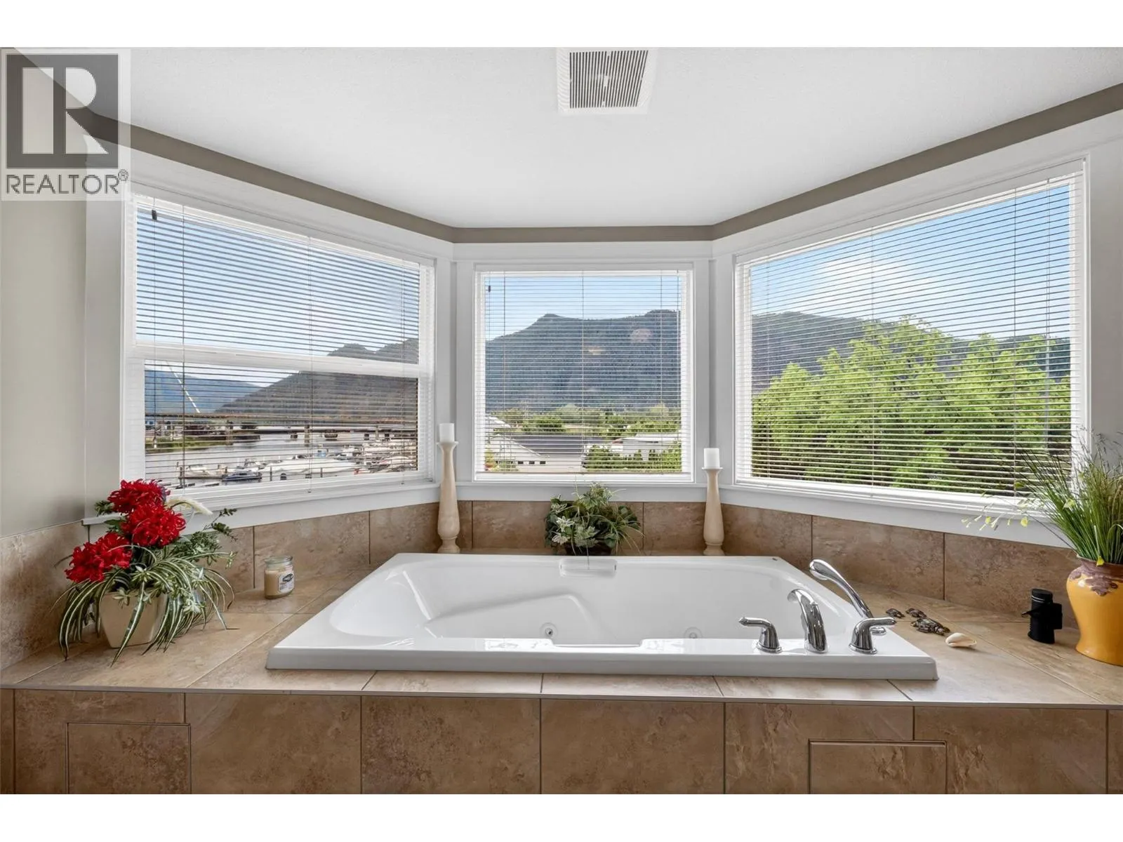 1130 Riverside Avenue Unit# 13