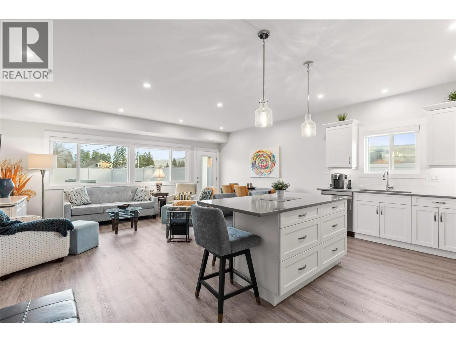 6461 Okanagan Landing Road
