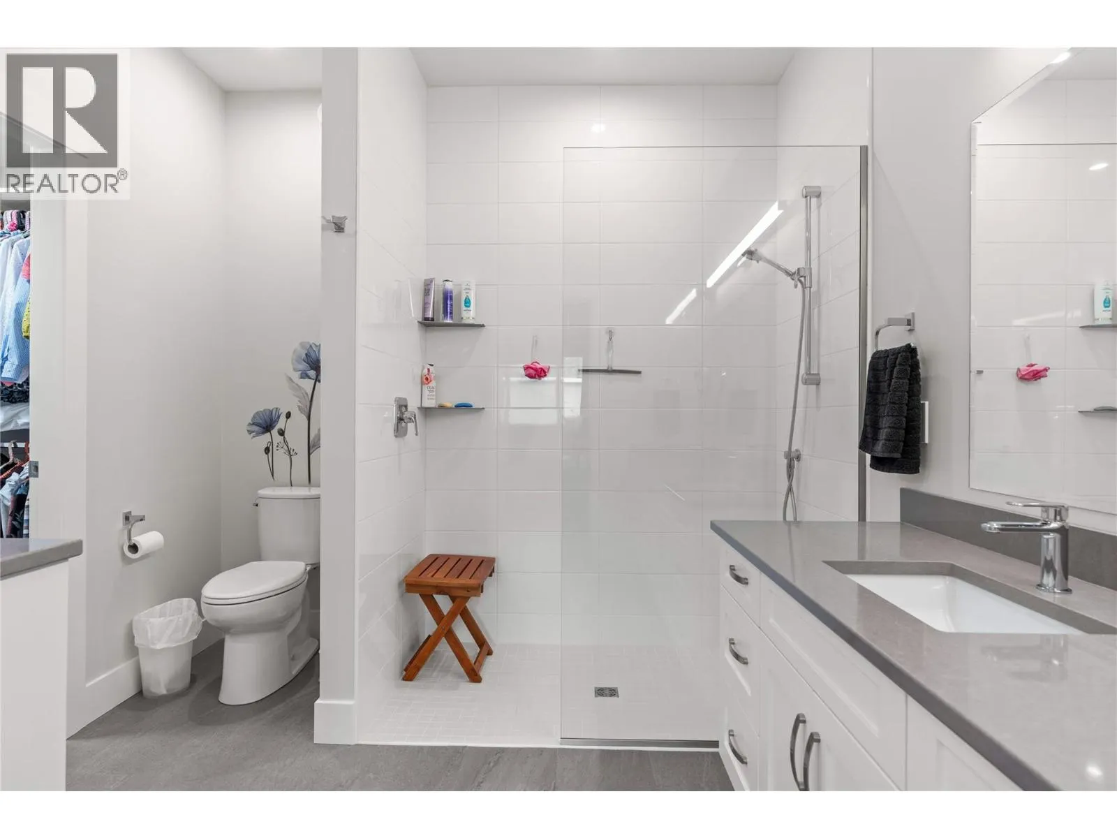 6461 Okanagan Landing Road