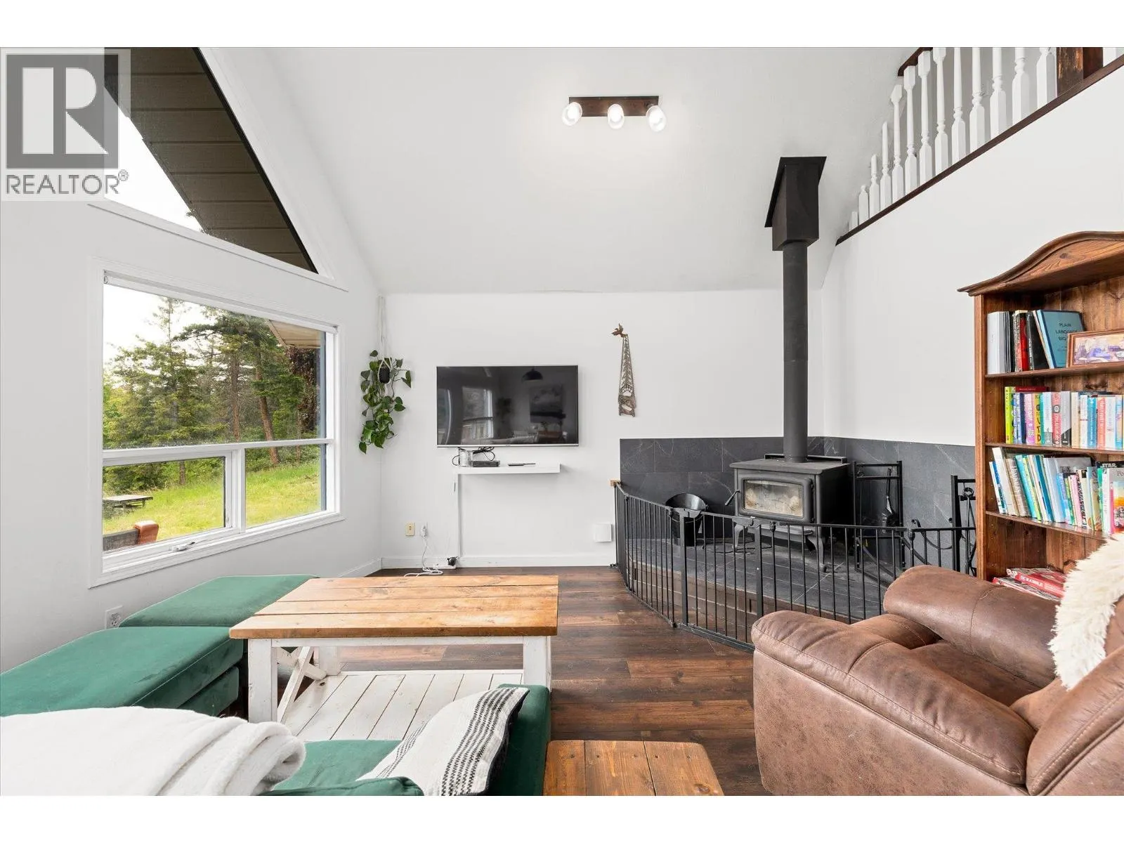 1957 Huckleberry Road