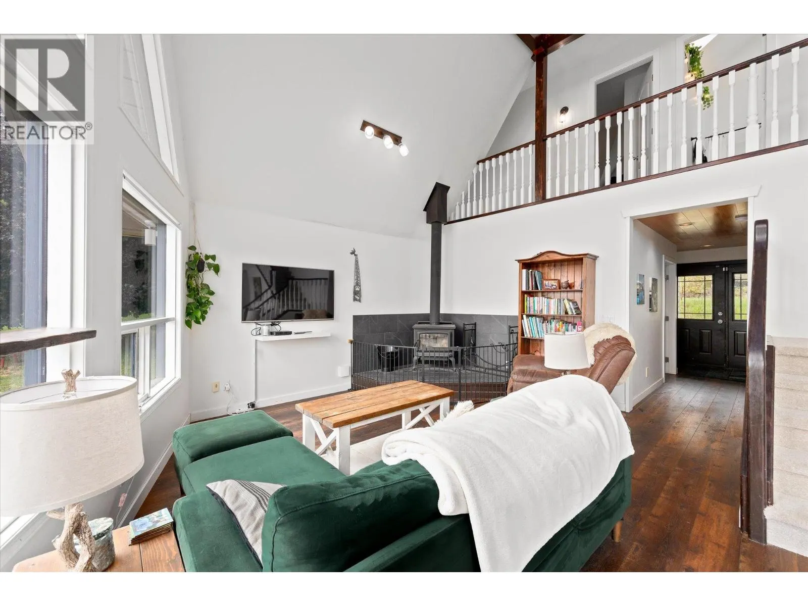 1957 Huckleberry Road