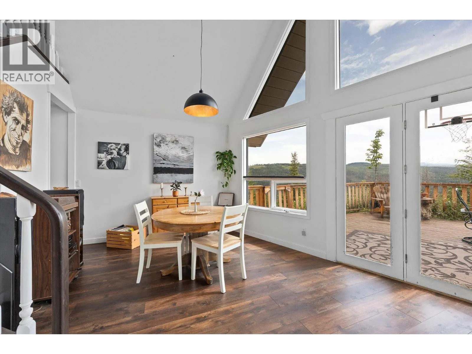 1957 Huckleberry Road