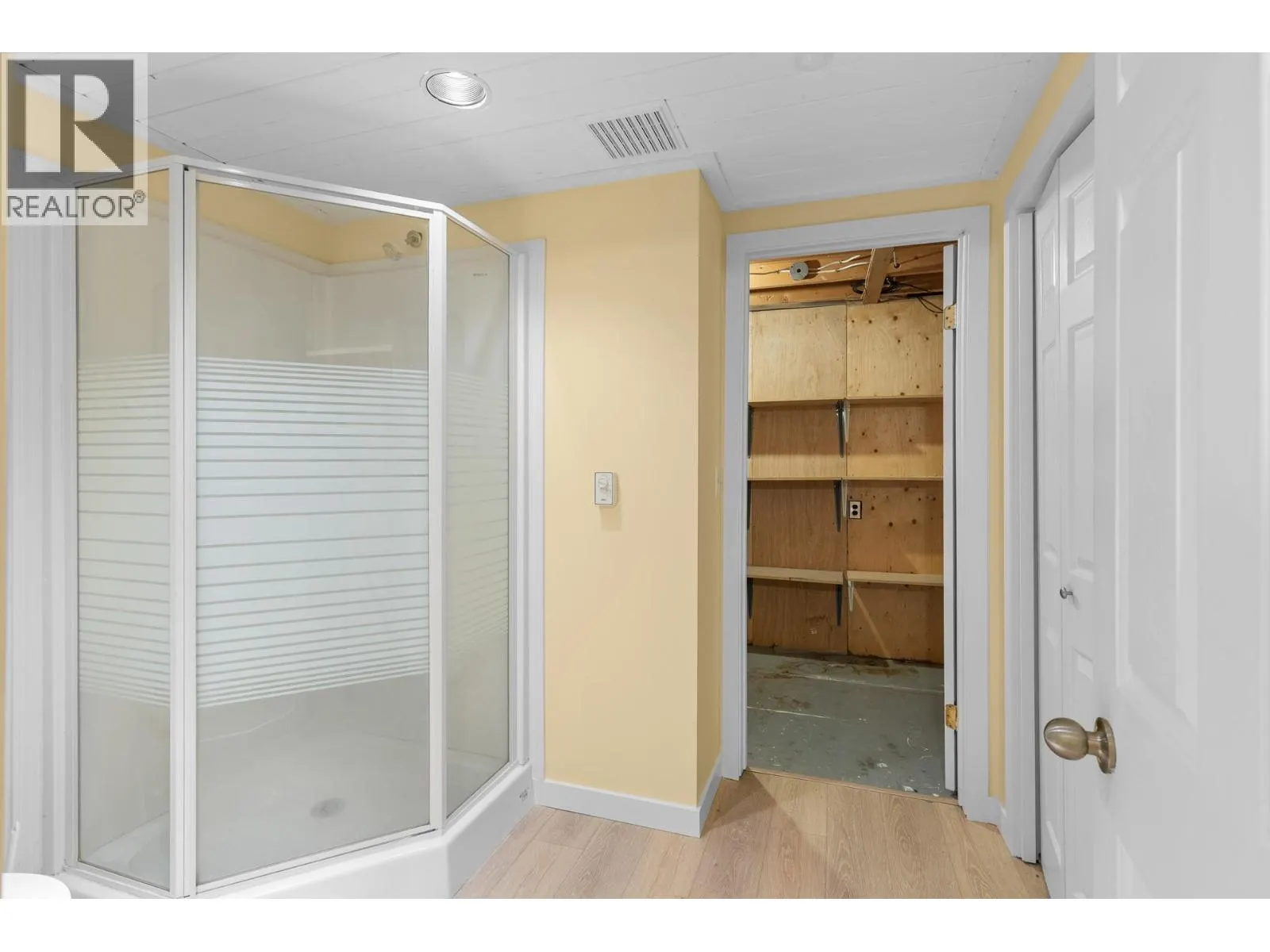 975 Neptune Road