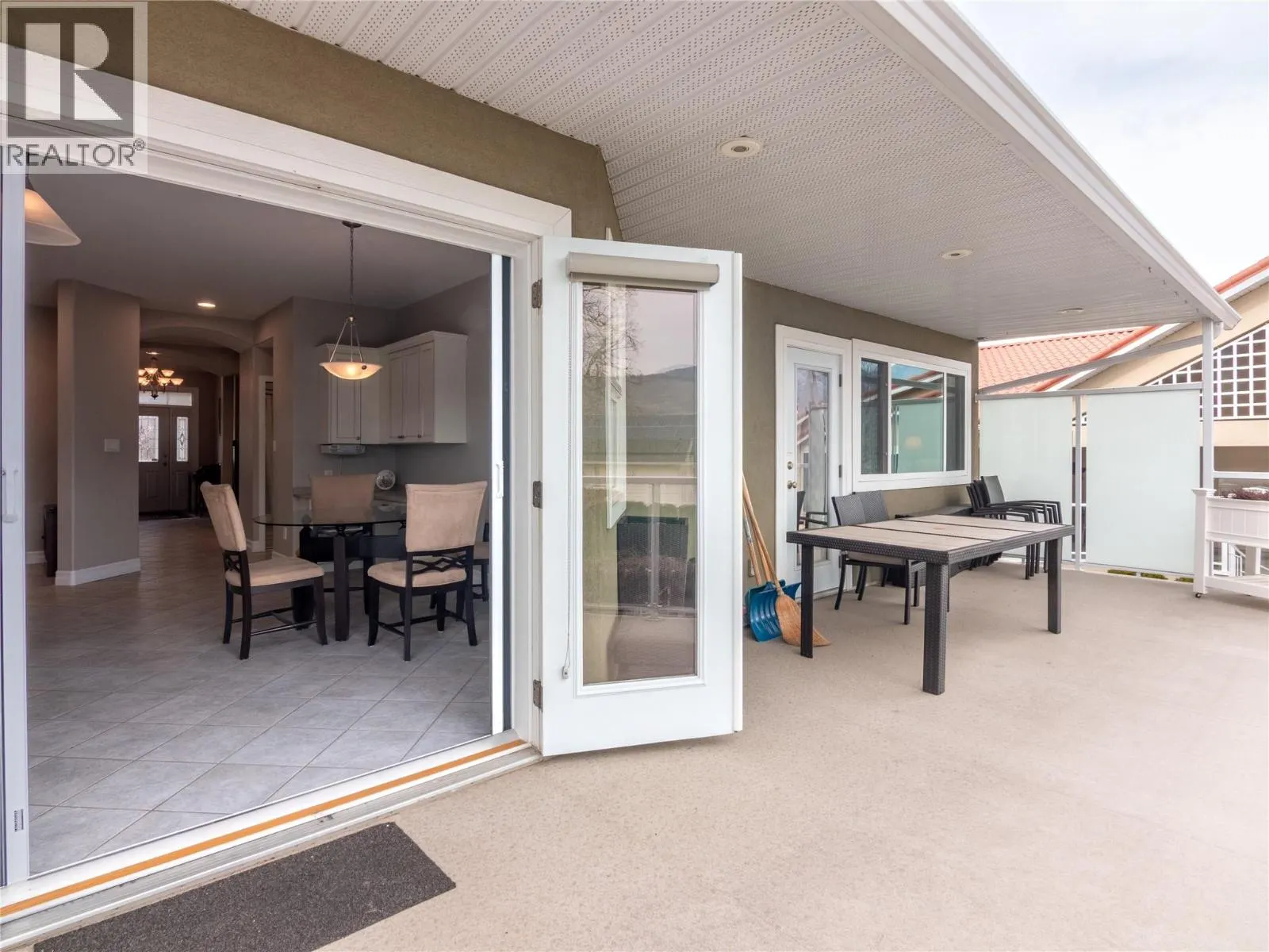 4005 Lobelia Drive