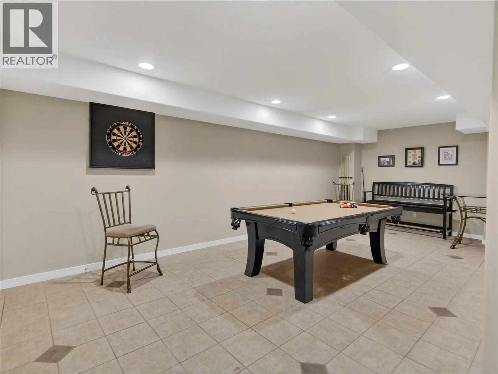 4005 Lobelia Drive