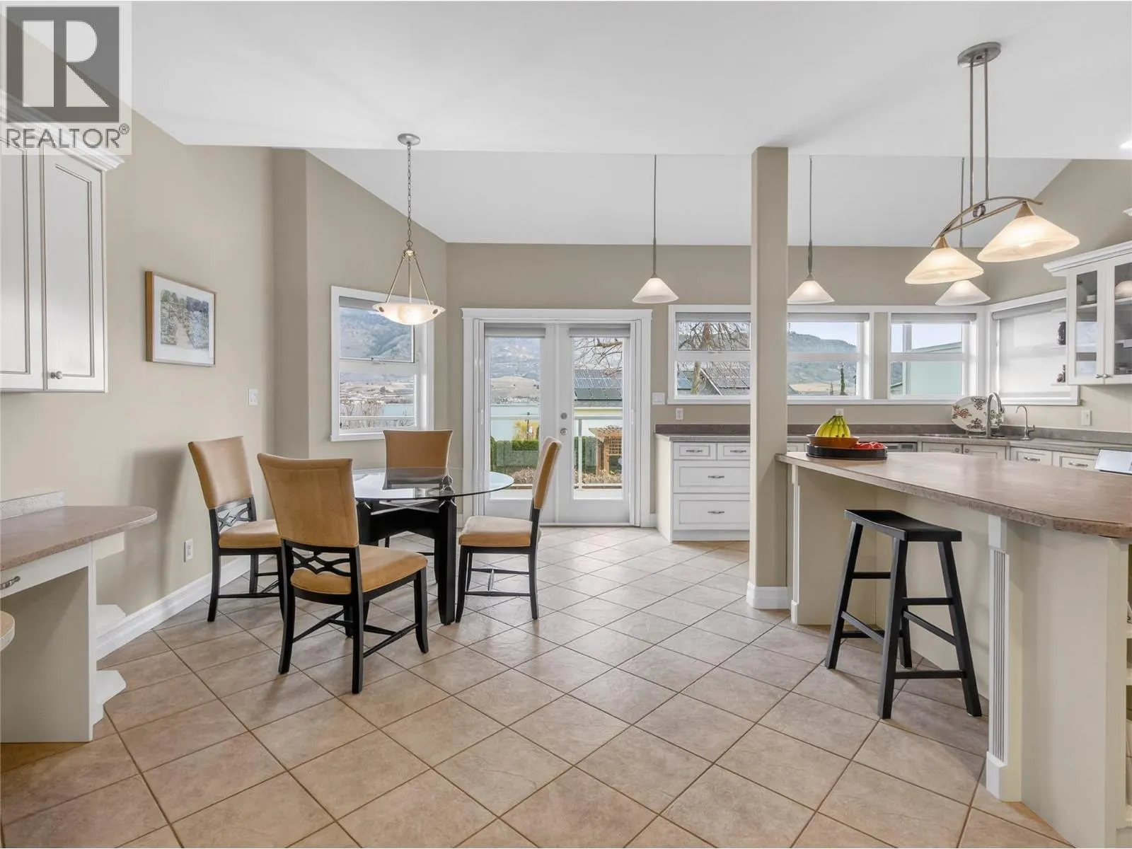 4005 Lobelia Drive