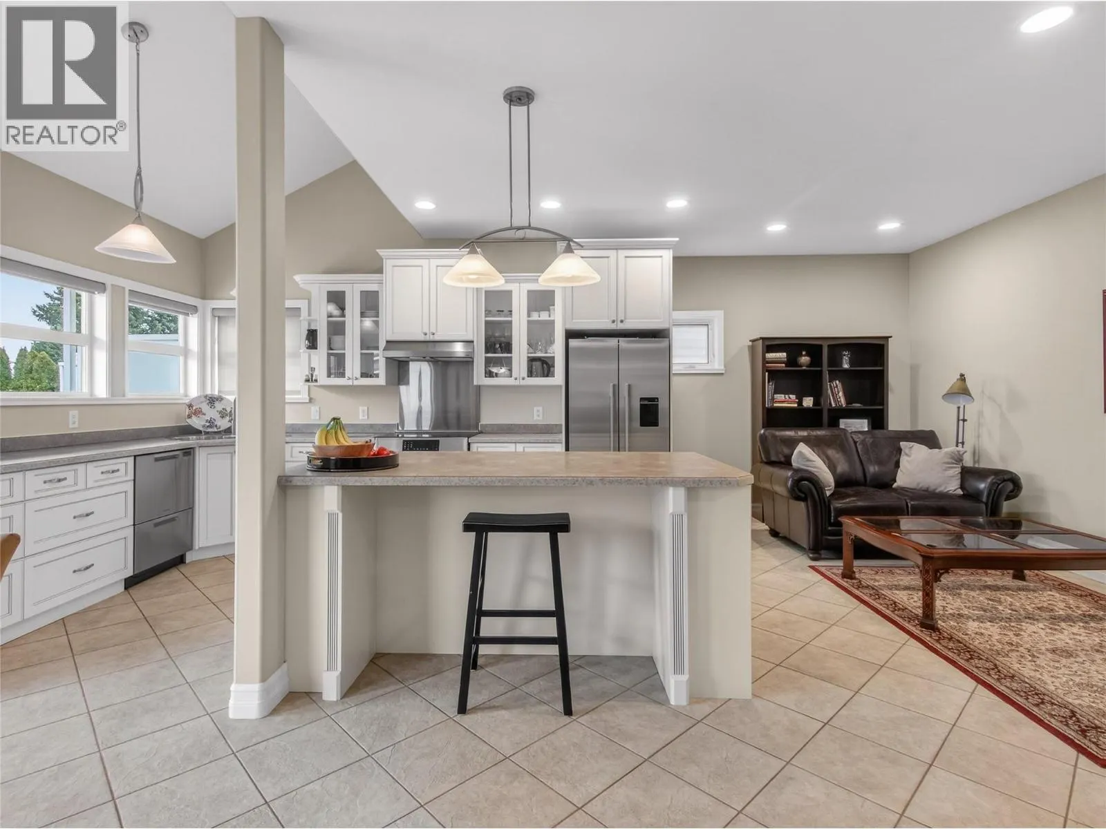 4005 Lobelia Drive