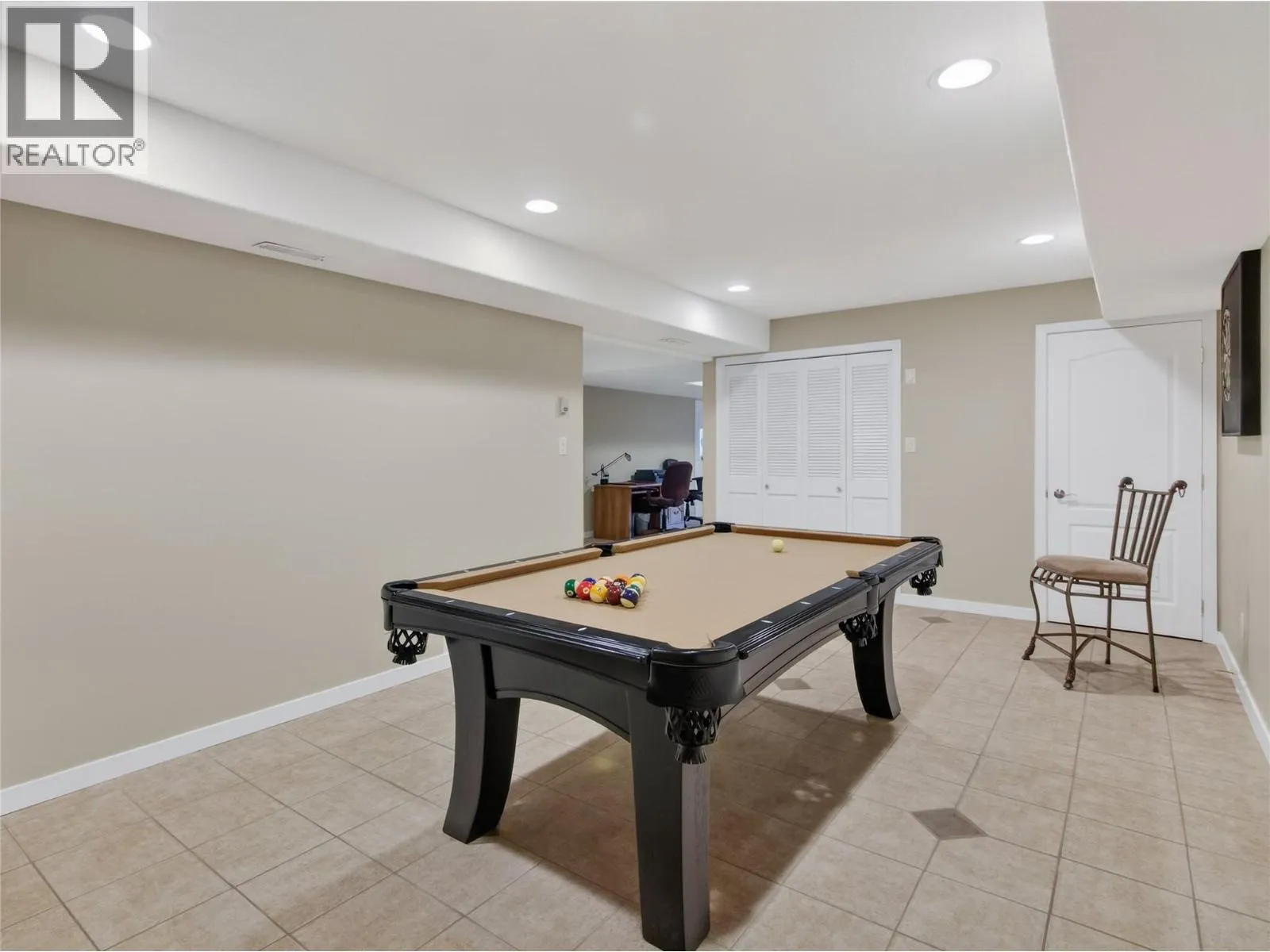 4005 Lobelia Drive