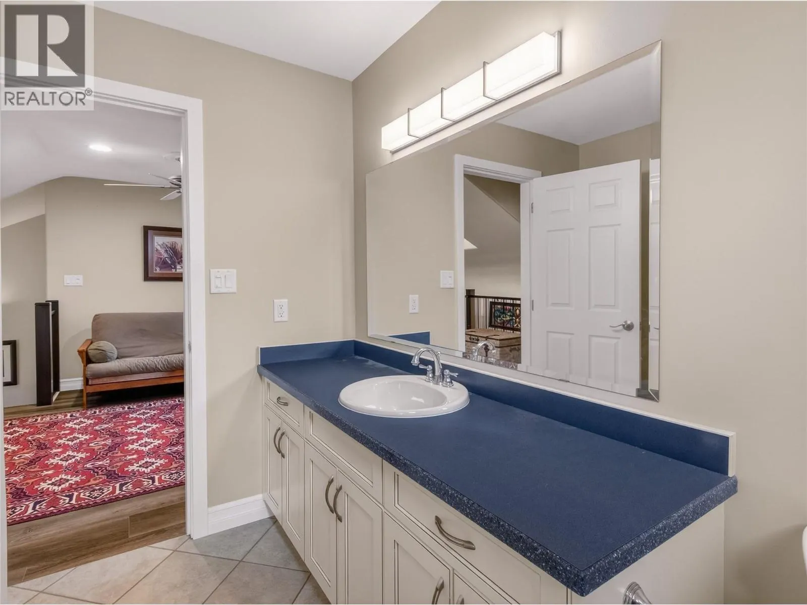 4005 Lobelia Drive