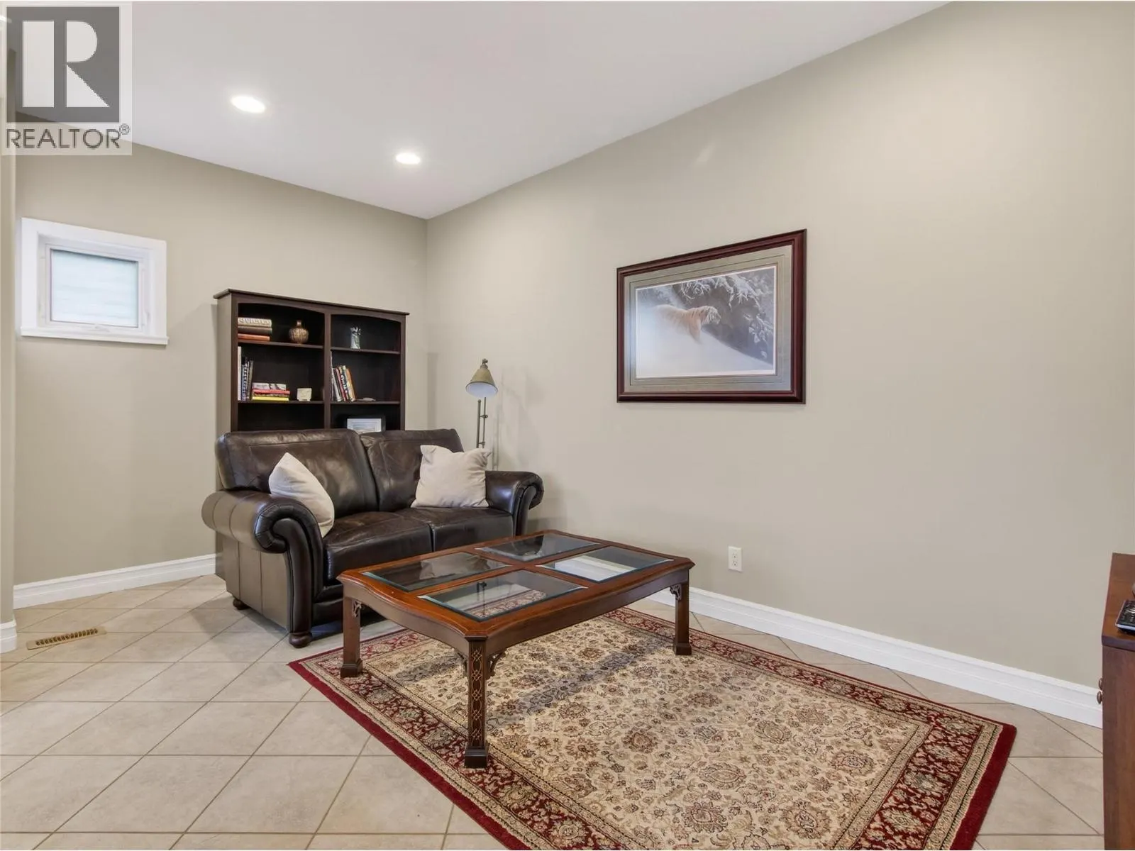 4005 Lobelia Drive