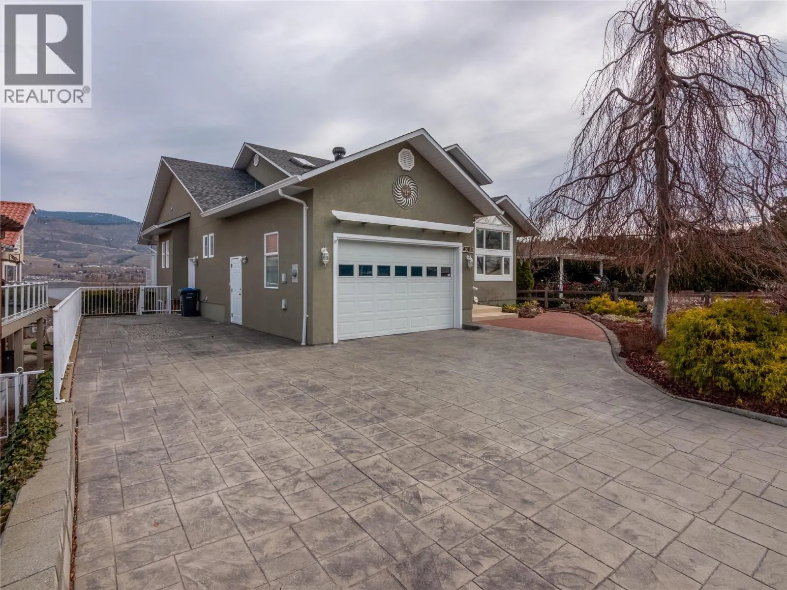 4005 Lobelia Drive