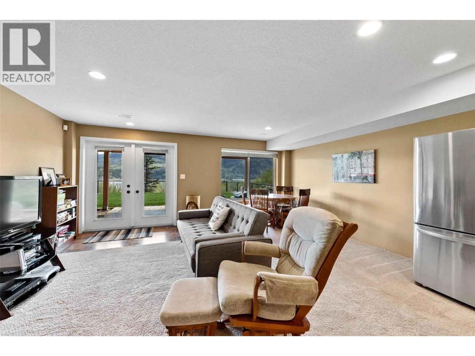 2633 Squilax Anglemont Road Unit# 184