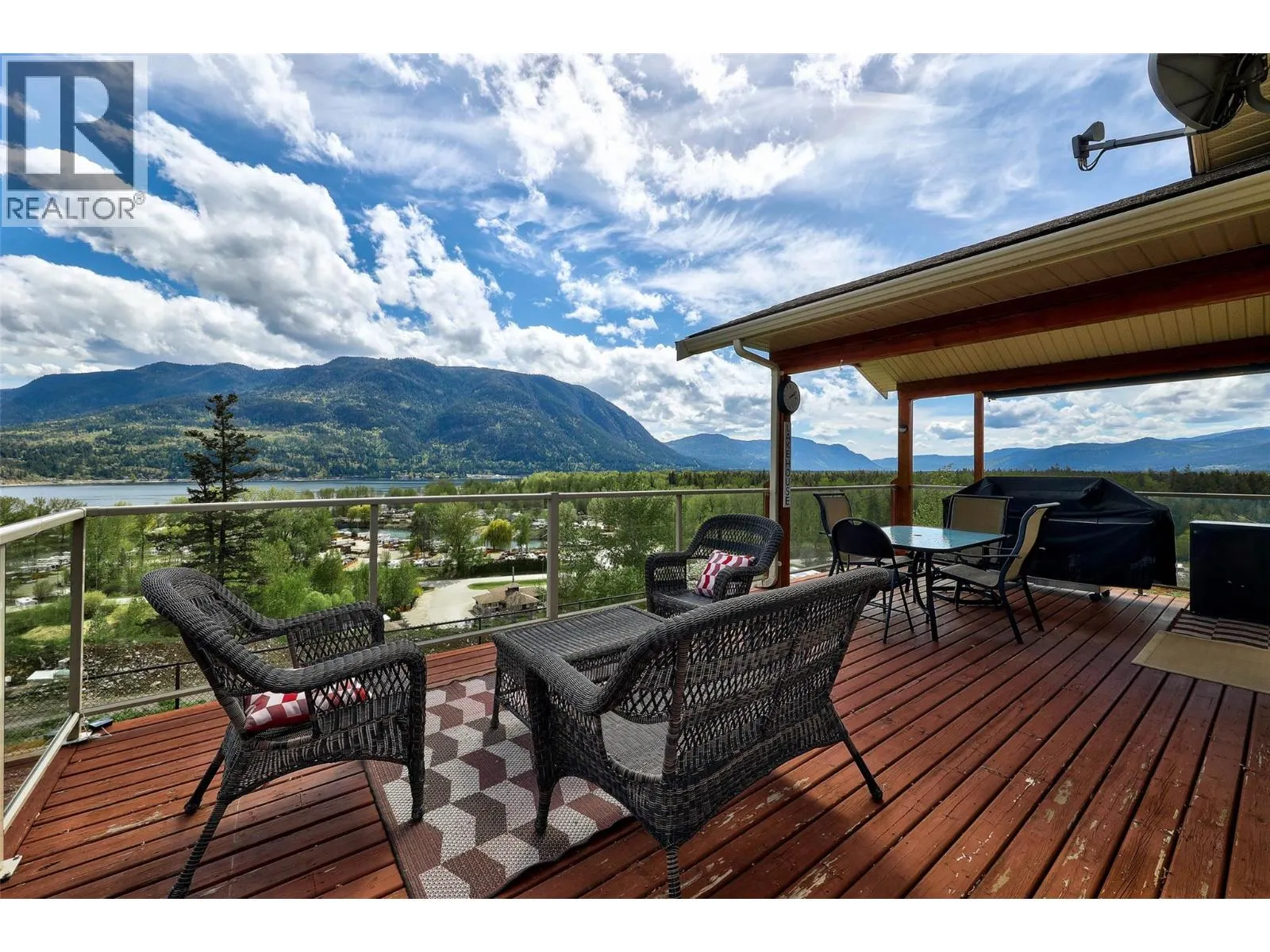 2633 Squilax Anglemont Road Unit# 184