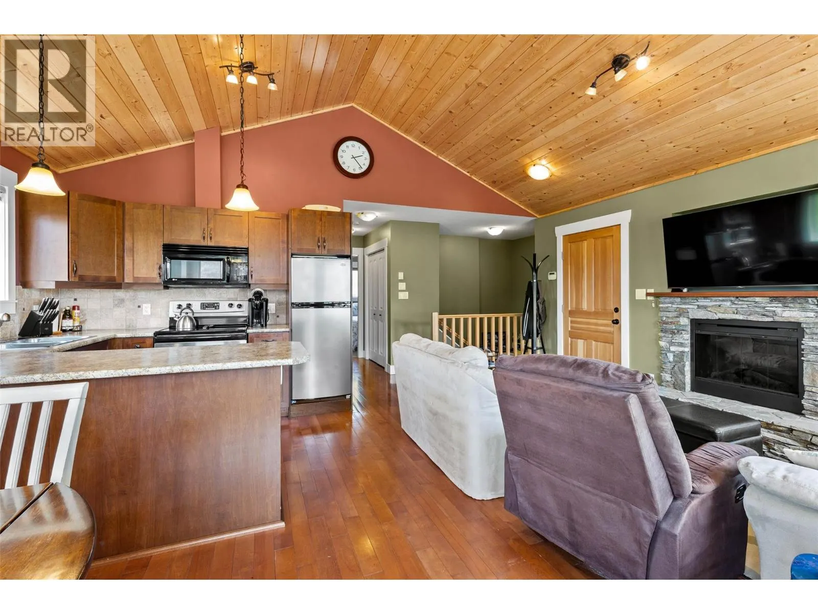 2633 Squilax Anglemont Road Unit# 184