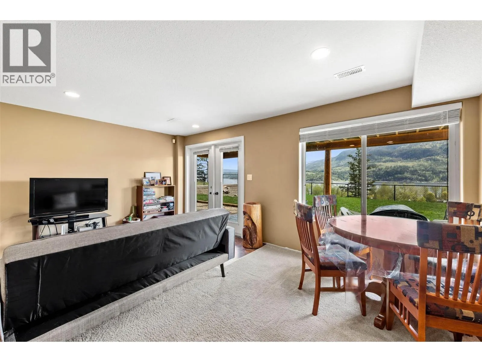 2633 Squilax Anglemont Road Unit# 184