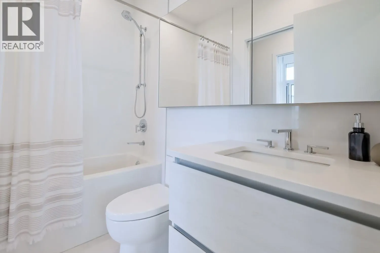 1626 Water Street Unit# 2802