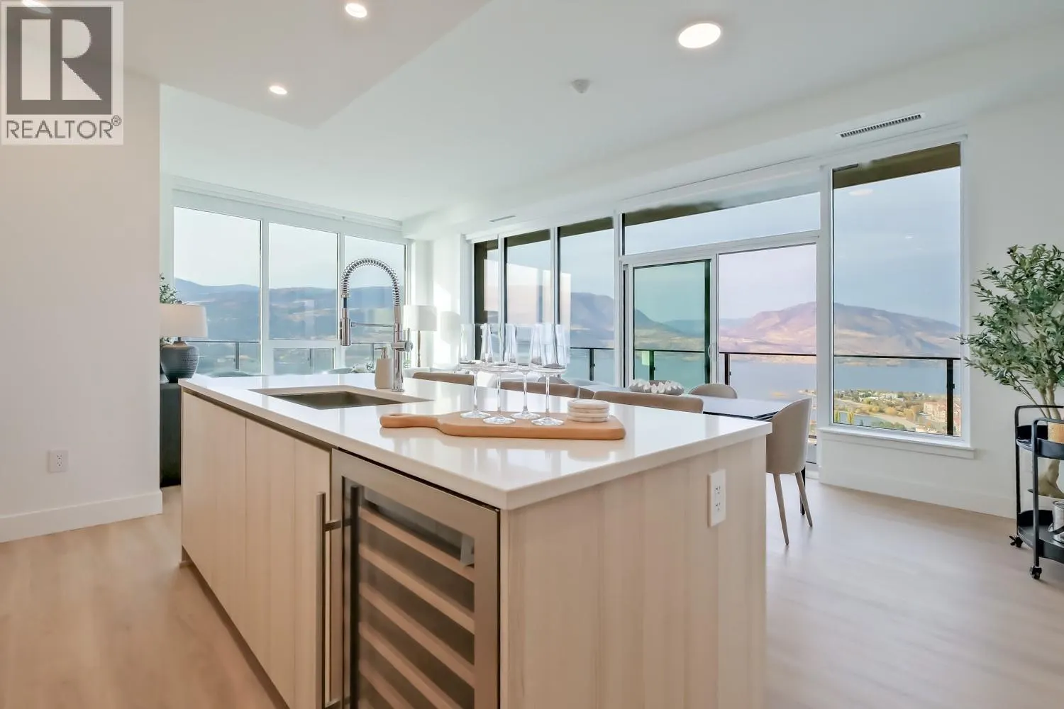 1626 Water Street Unit# 2808