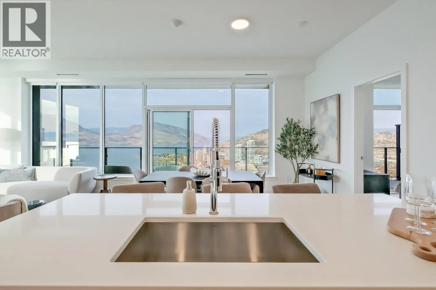 1626 Water Street Unit# 2808