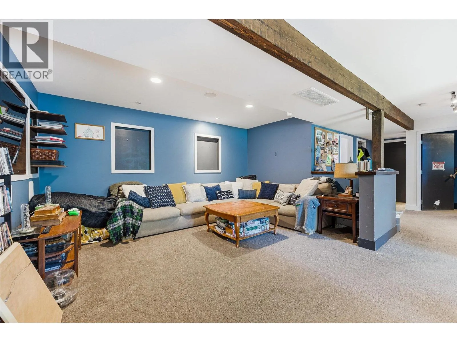 319 Valley Road