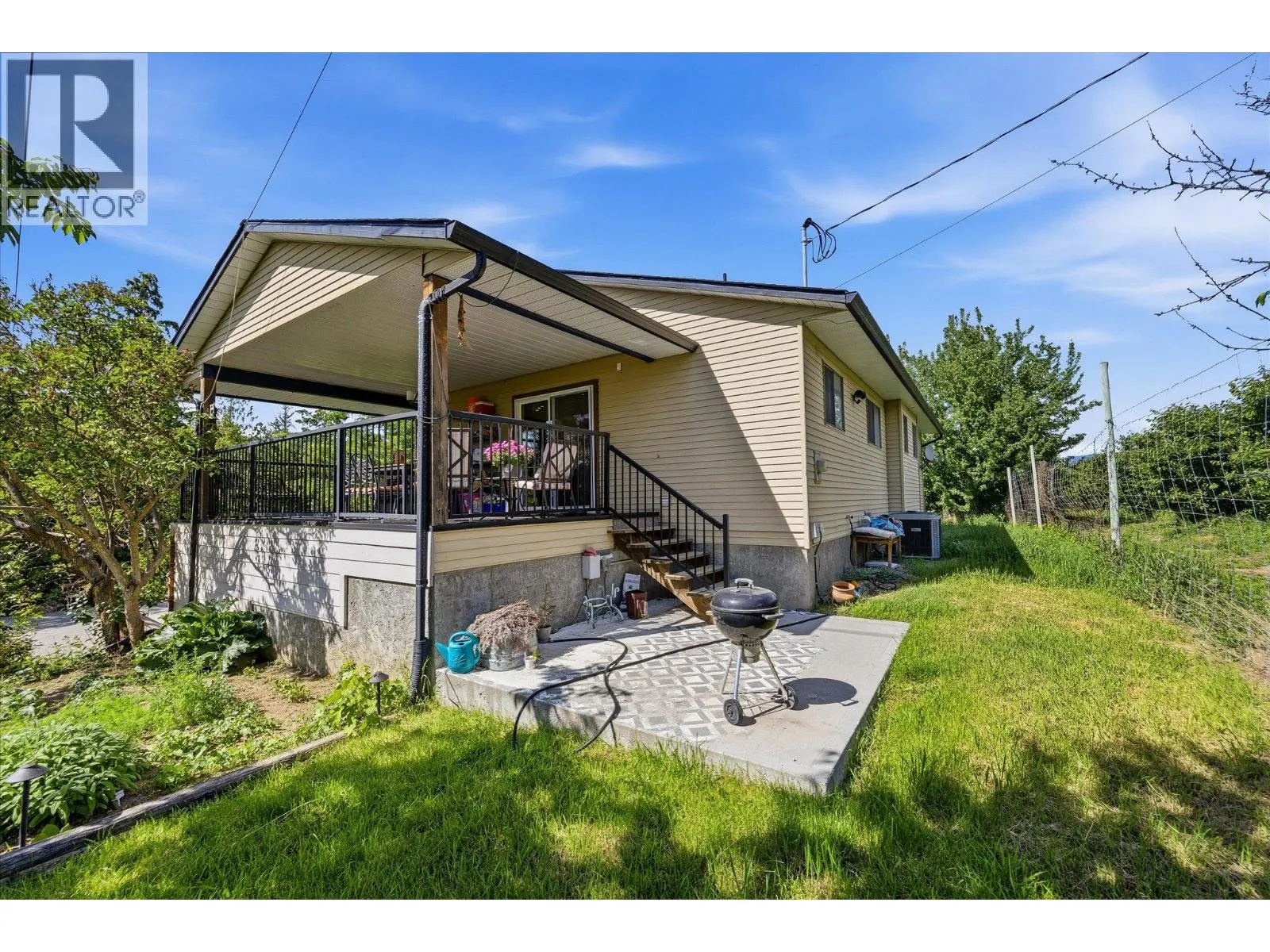 319 Valley Road