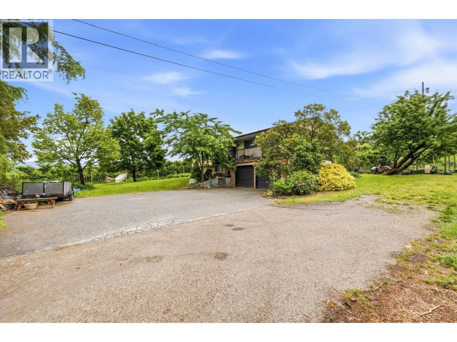 319 Valley Road