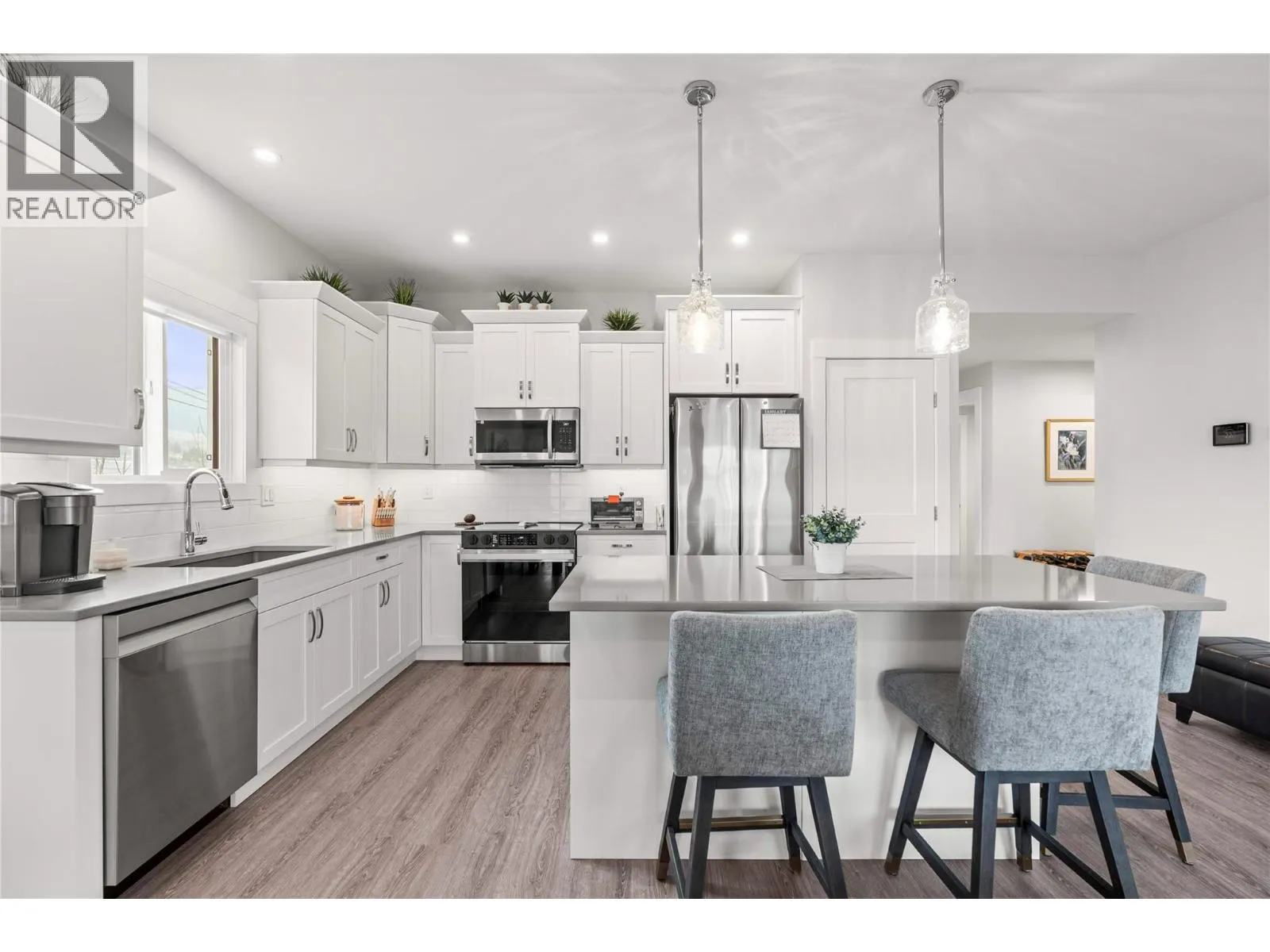 6465 Okanagan Landing Road