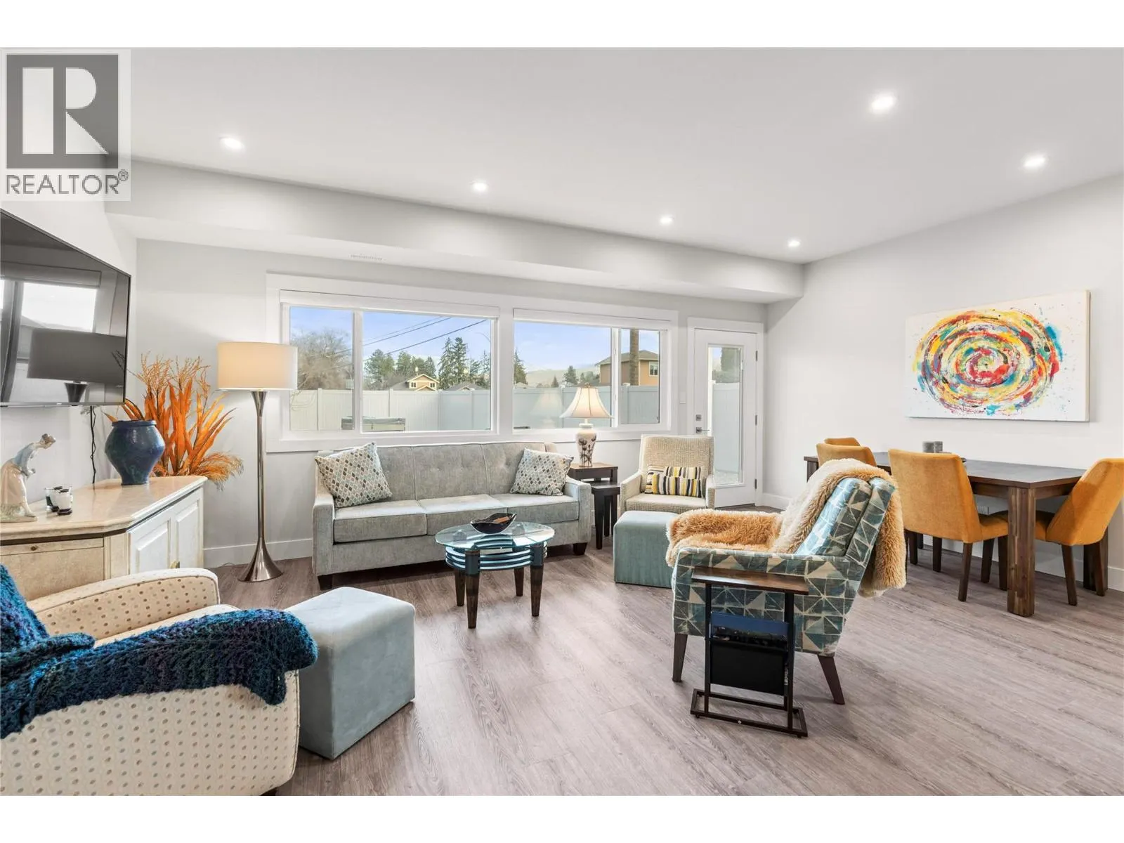 6465 Okanagan Landing Road