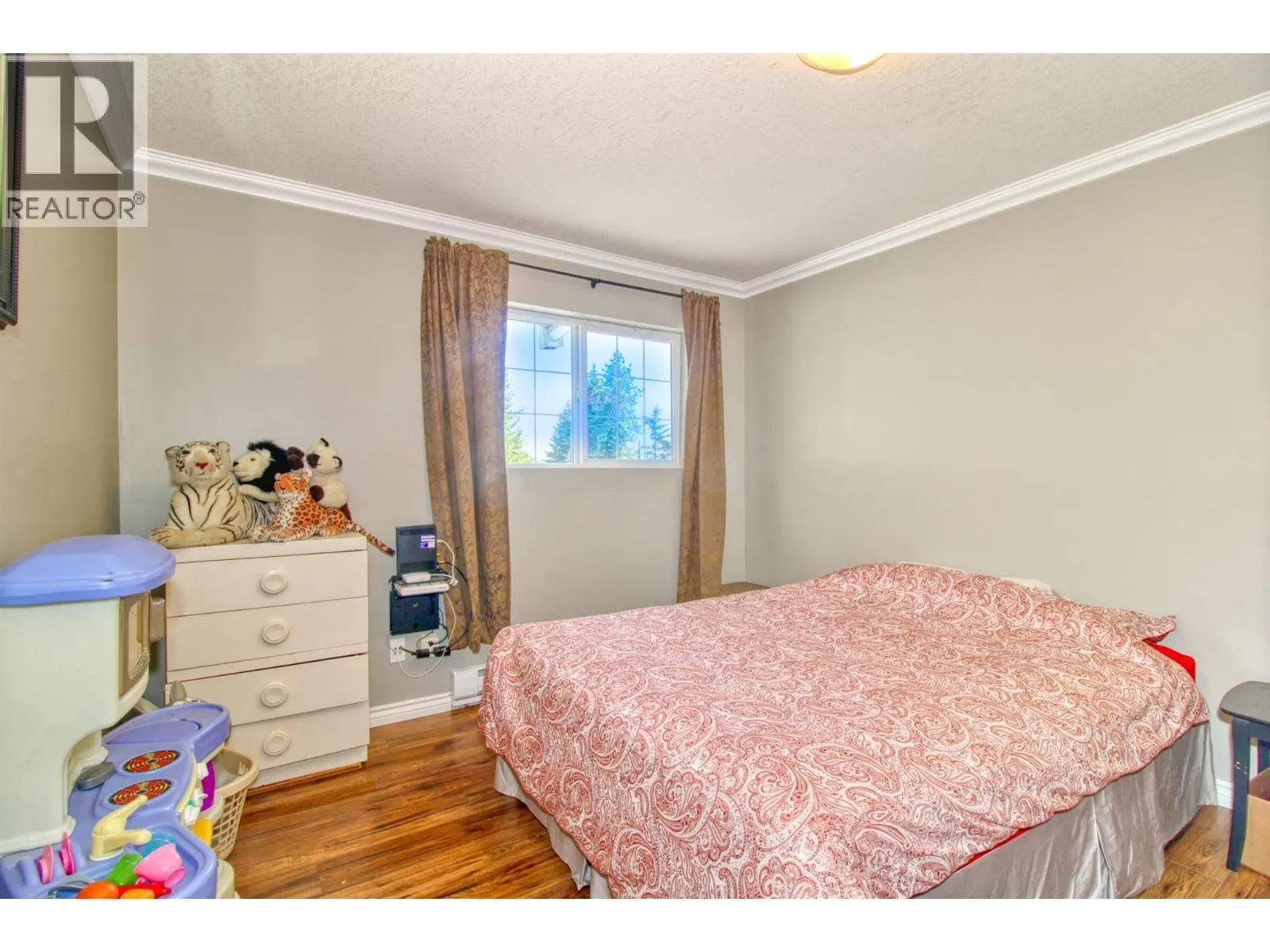 393 Northern View Drive