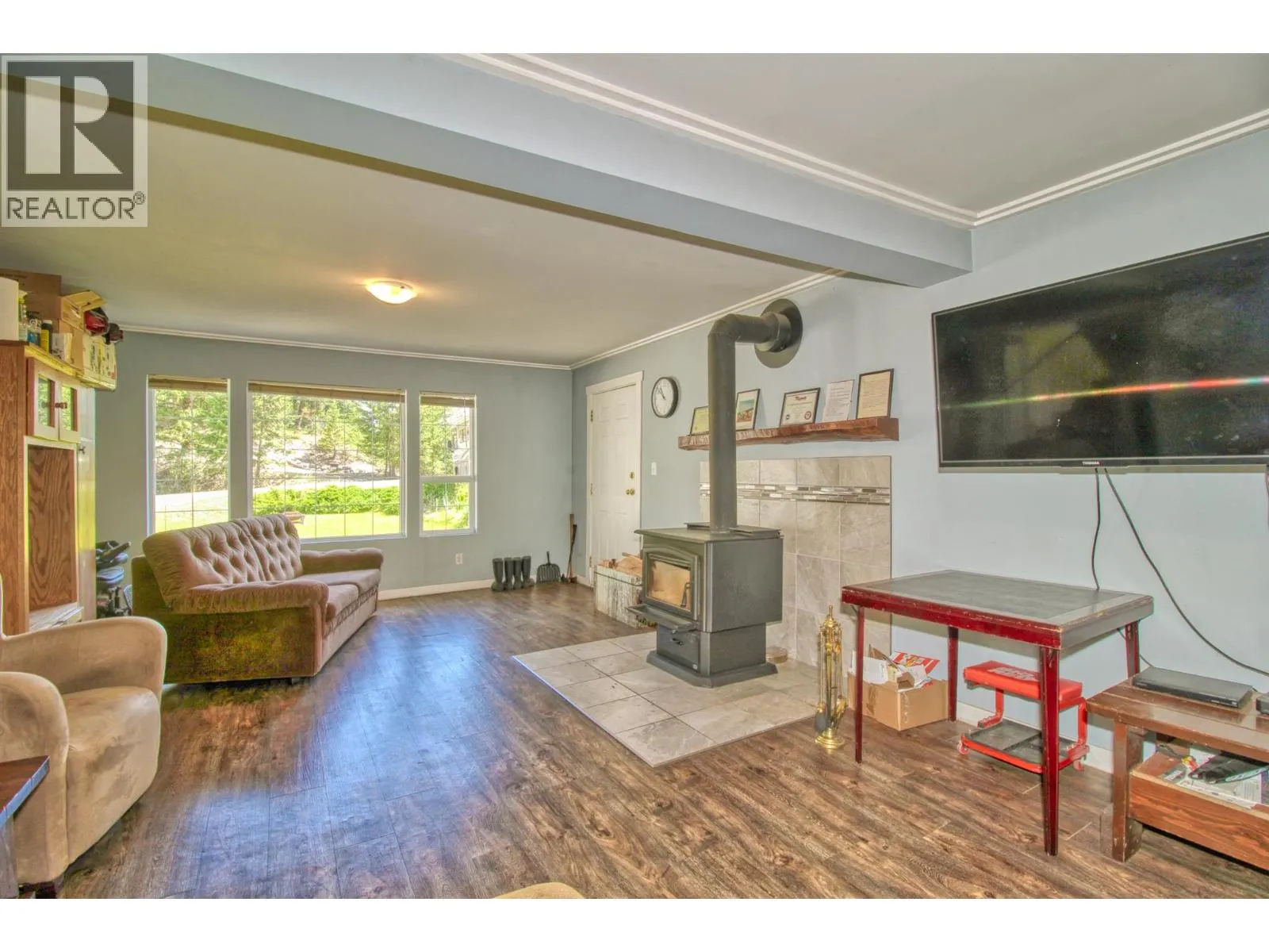 393 Northern View Drive