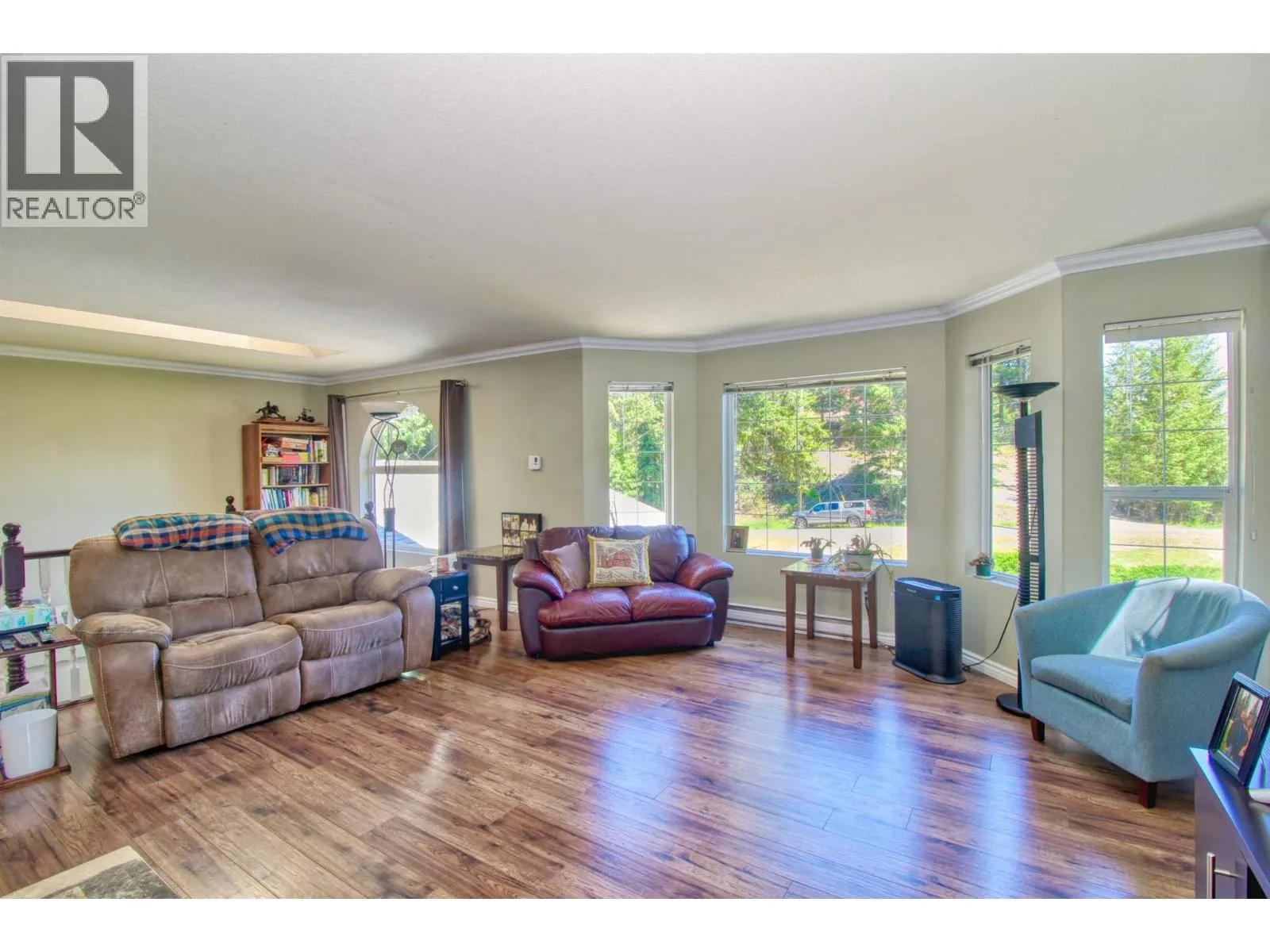 393 Northern View Drive