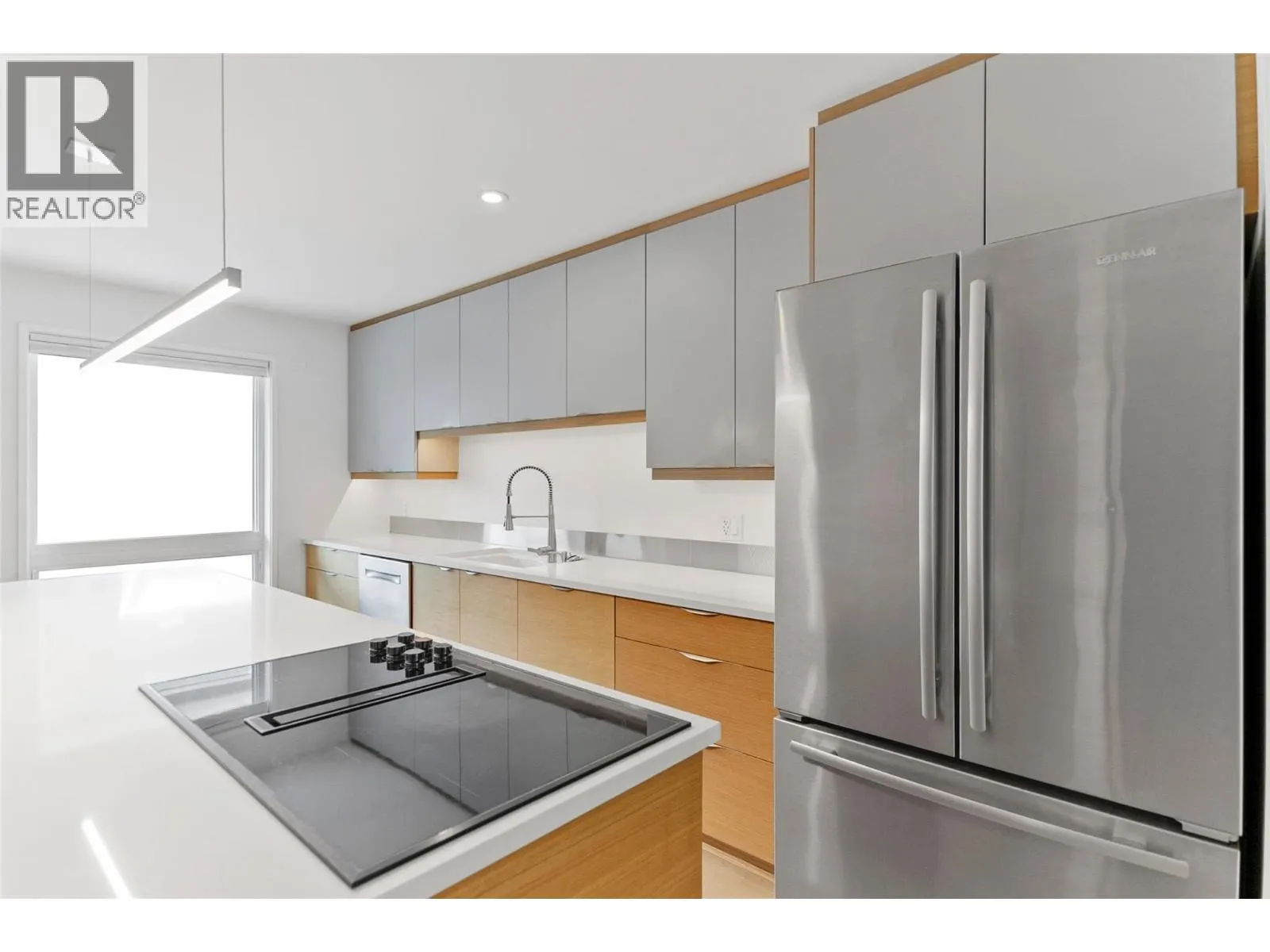 410 Fourth Street W