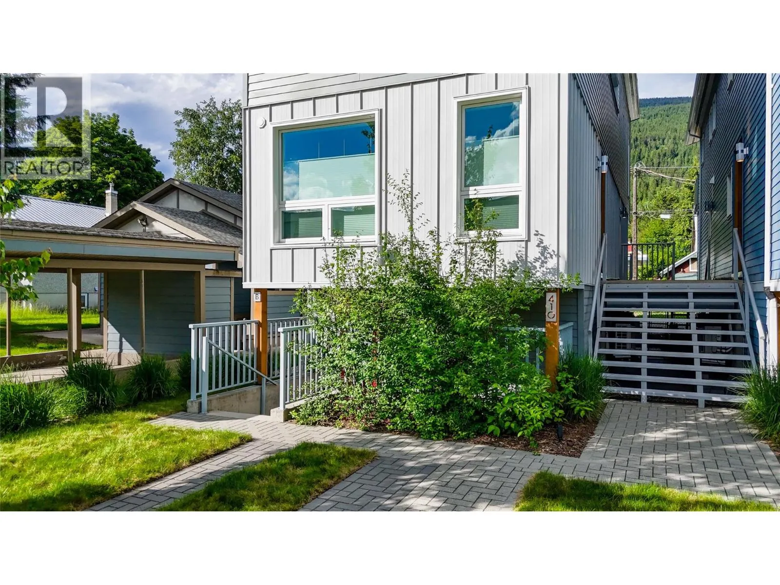 410 Fourth Street W