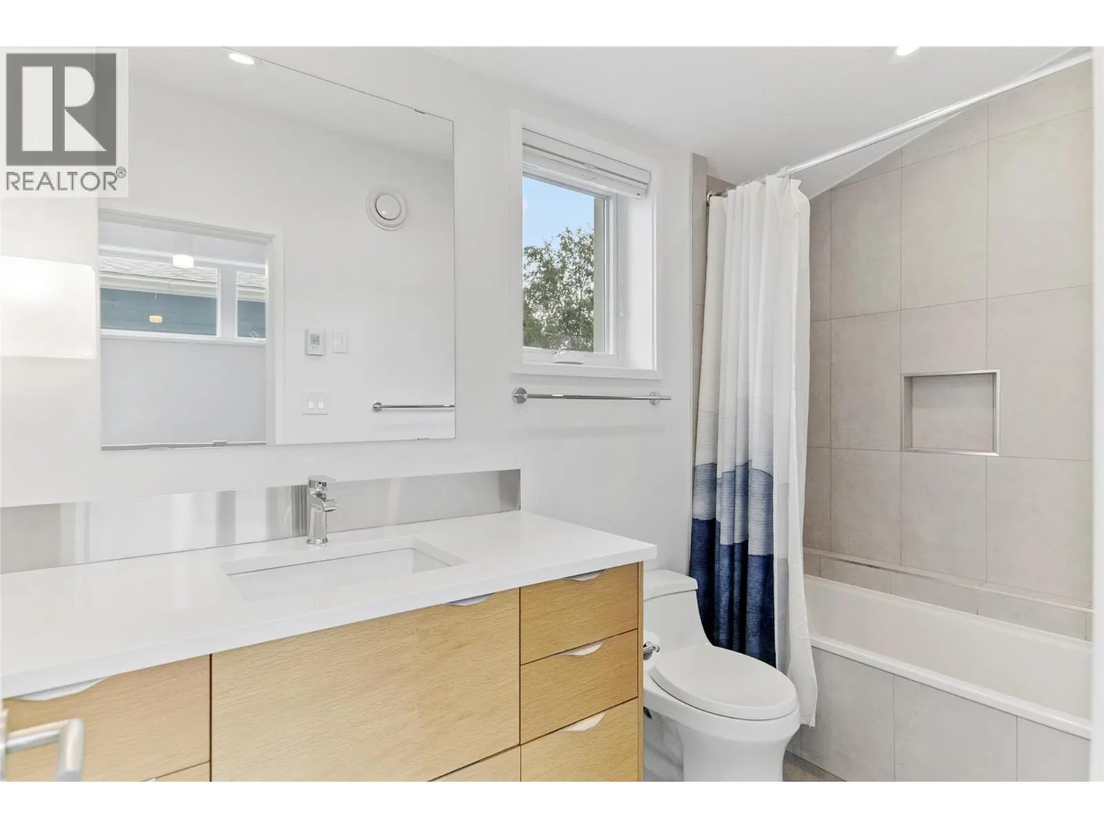410 Fourth Street W