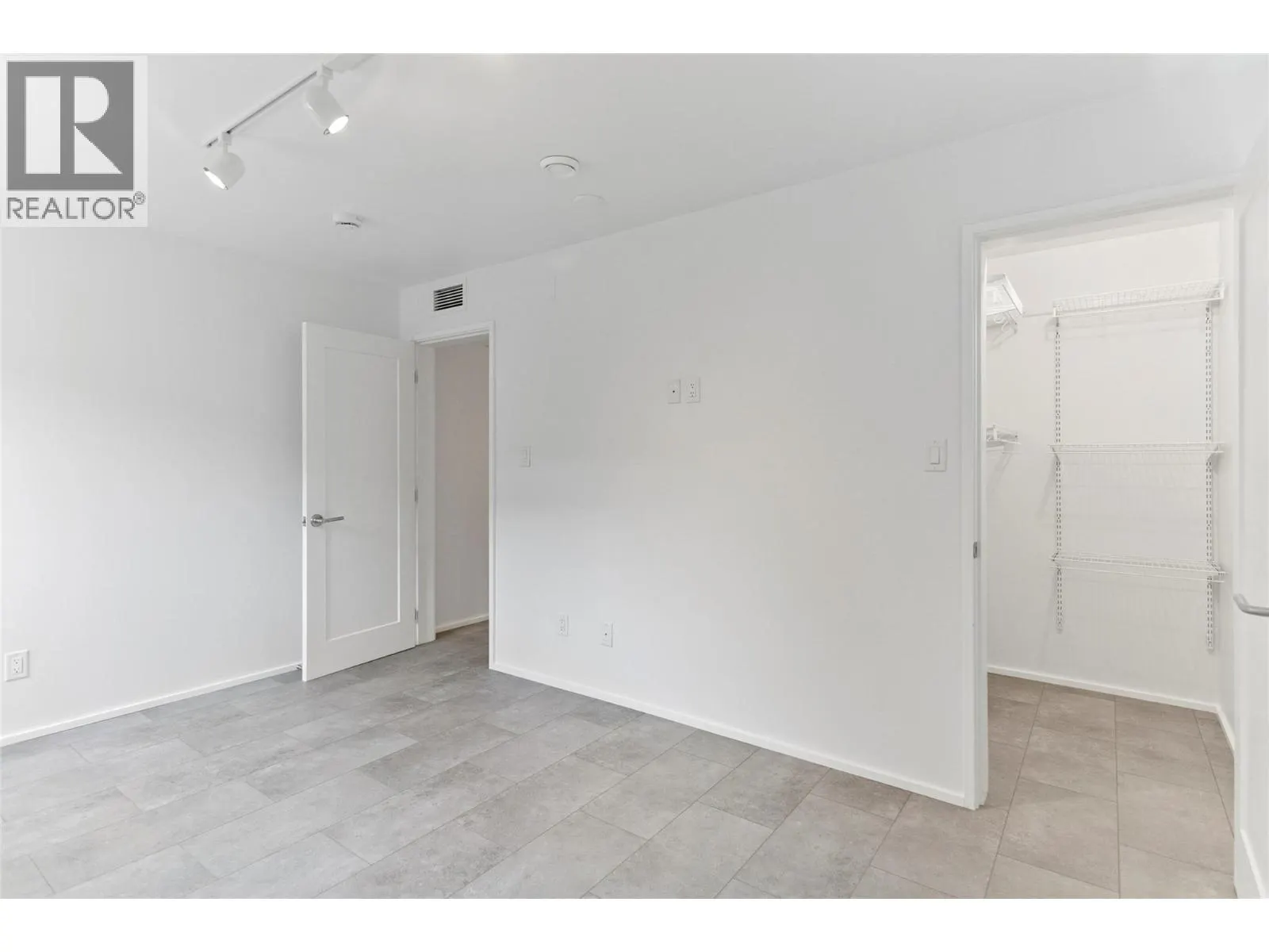 410 Fourth Street W