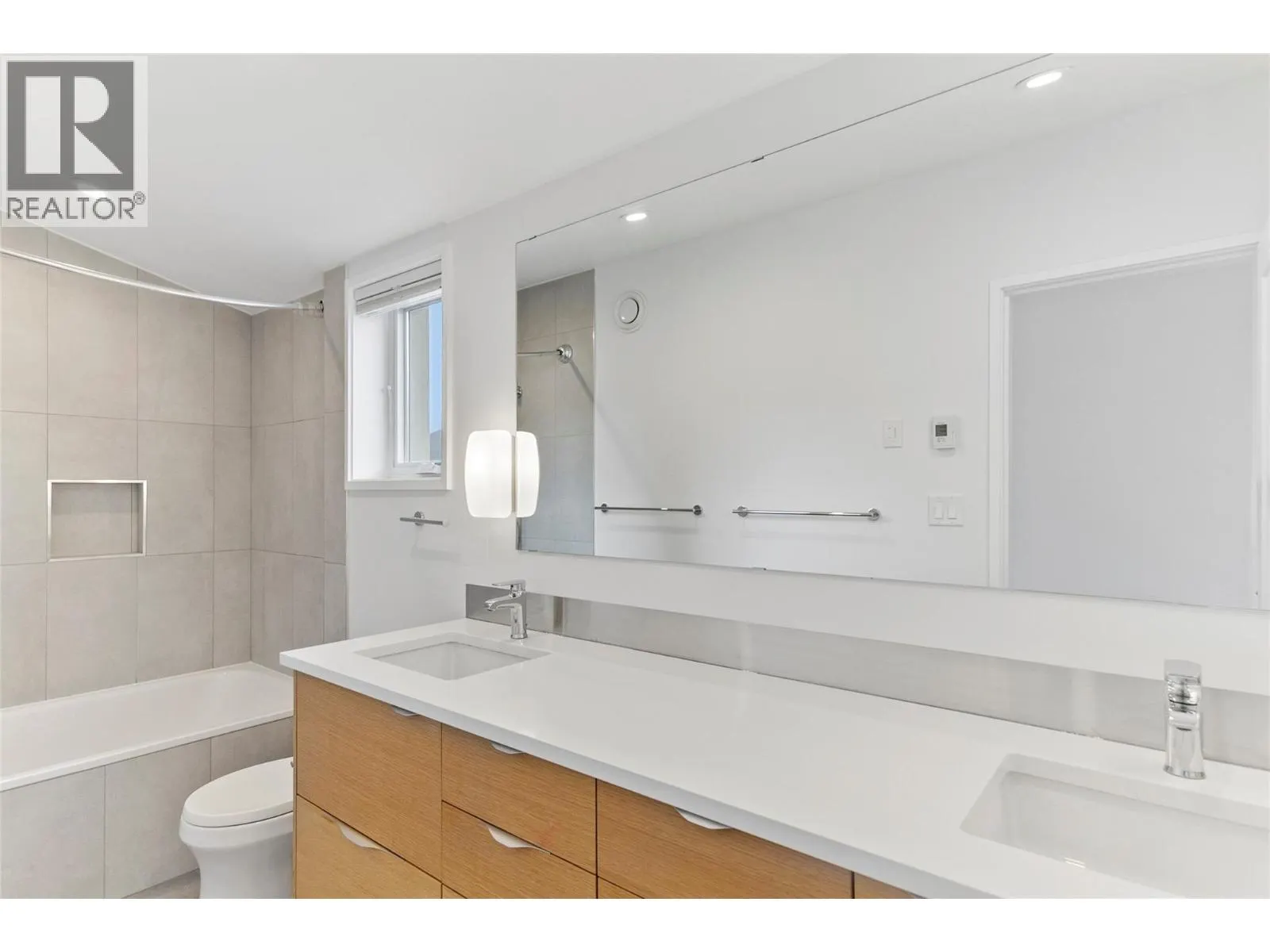 410 Fourth Street W