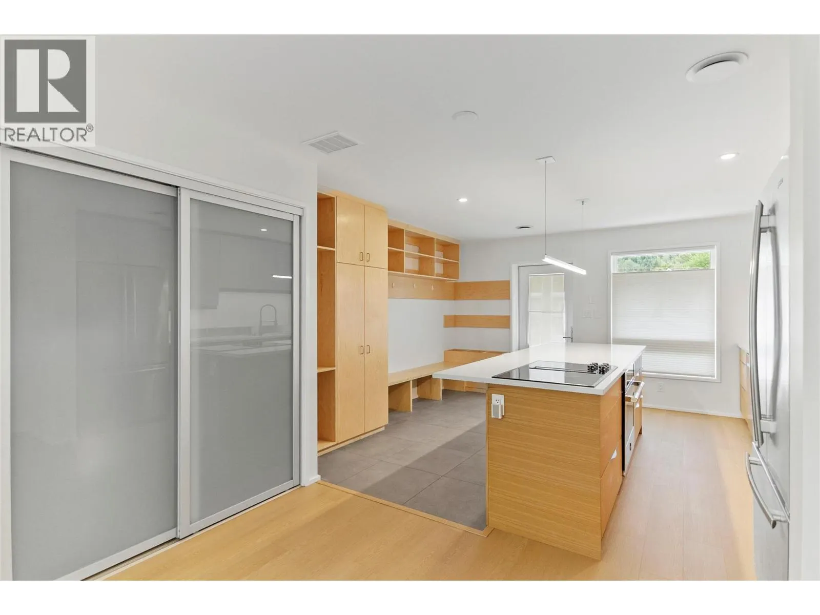 410 Fourth Street W
