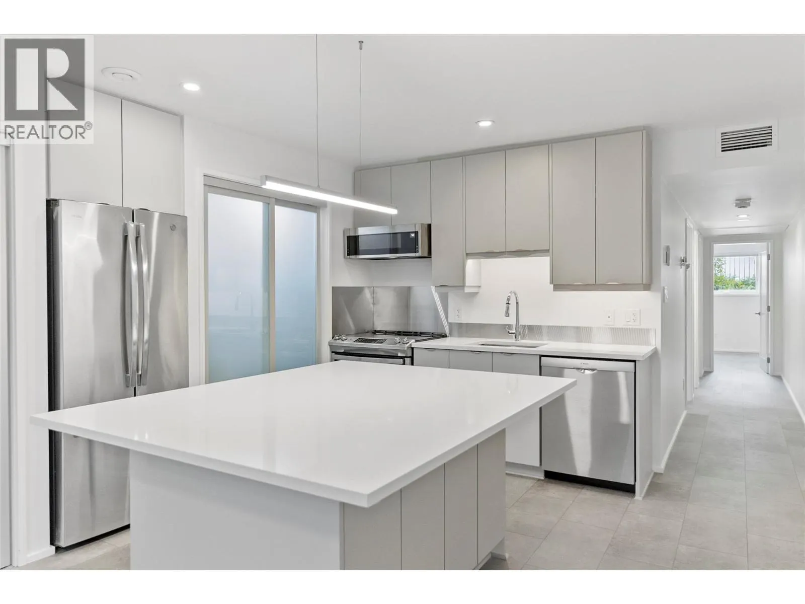 410 Fourth Street W