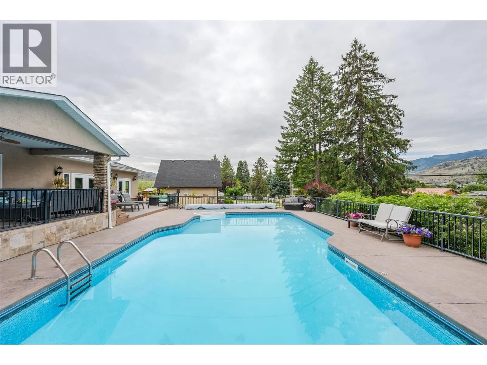 7145 TUCELNUIT Drive