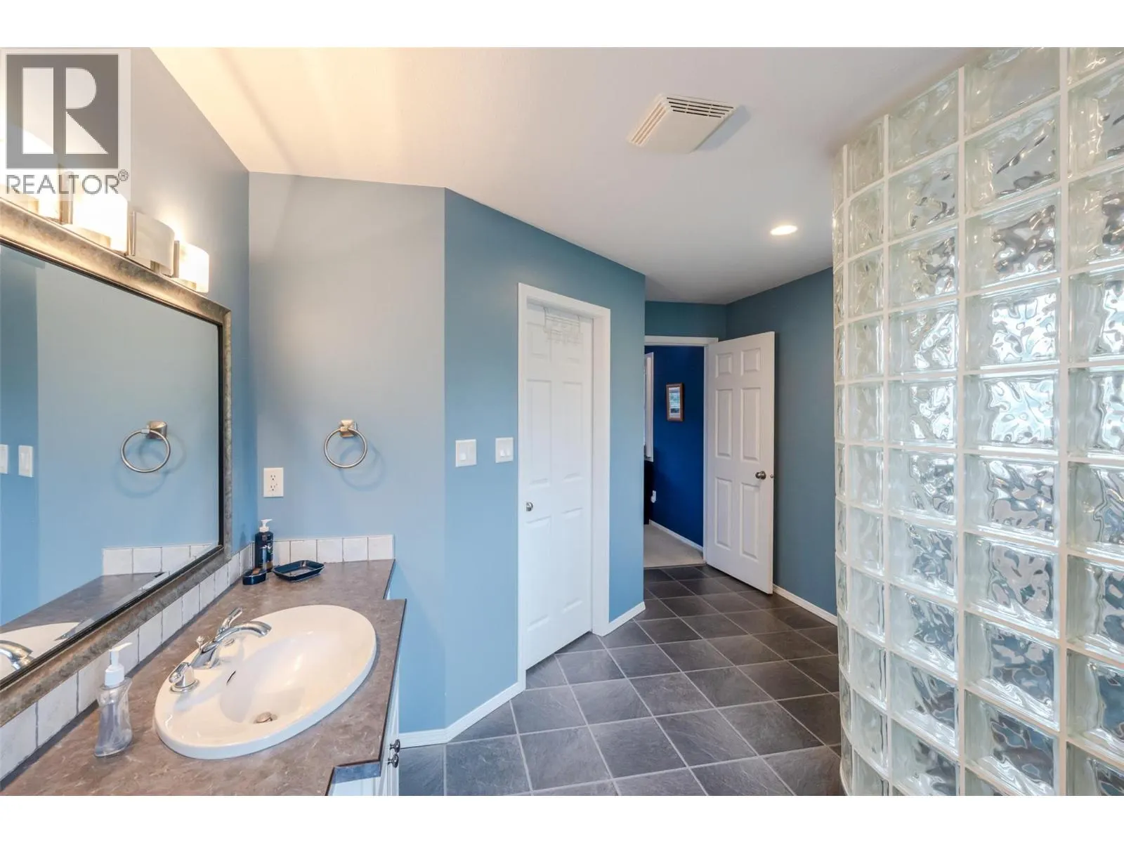 7145 TUCELNUIT Drive