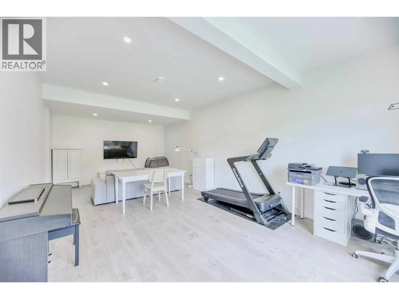 8000 Vedette Drive Unit# 10