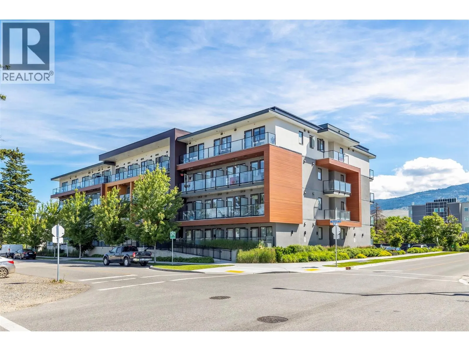 345 dougall Road N Unit# 201